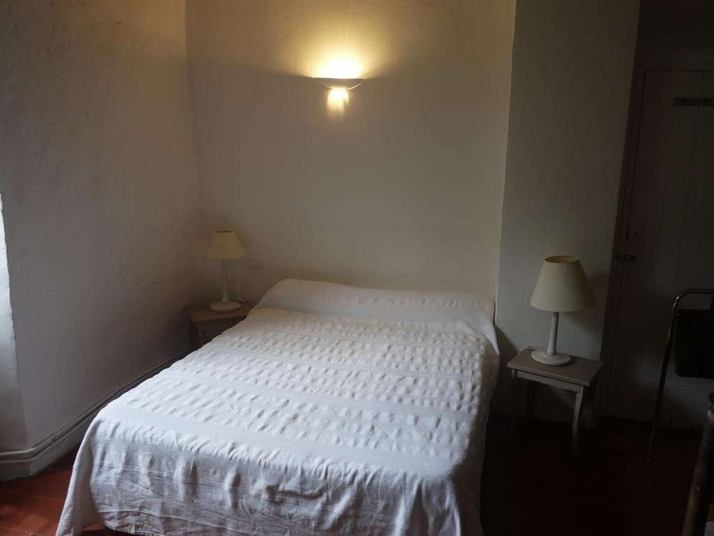 Auberge Des Seguins Buoux Pokój zdjęcie