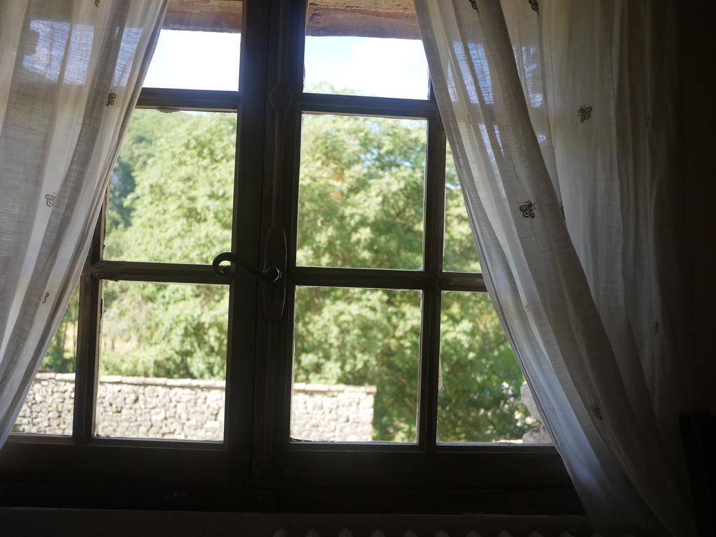 Auberge Des Seguins Buoux Pokój zdjęcie
