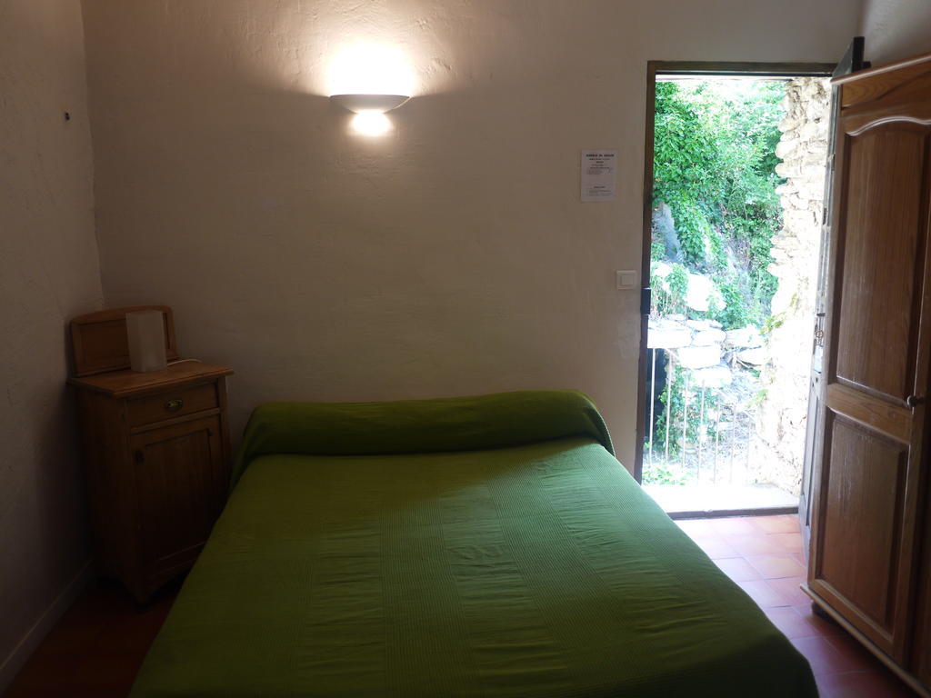 Auberge Des Seguins Buoux Pokój zdjęcie