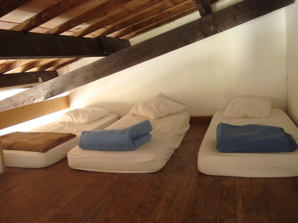 Auberge Des Seguins Buoux Pokój zdjęcie