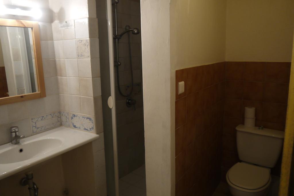 Auberge Des Seguins Buoux Pokój zdjęcie