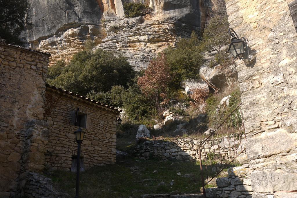 Auberge Des Seguins Buoux Zewnętrze zdjęcie