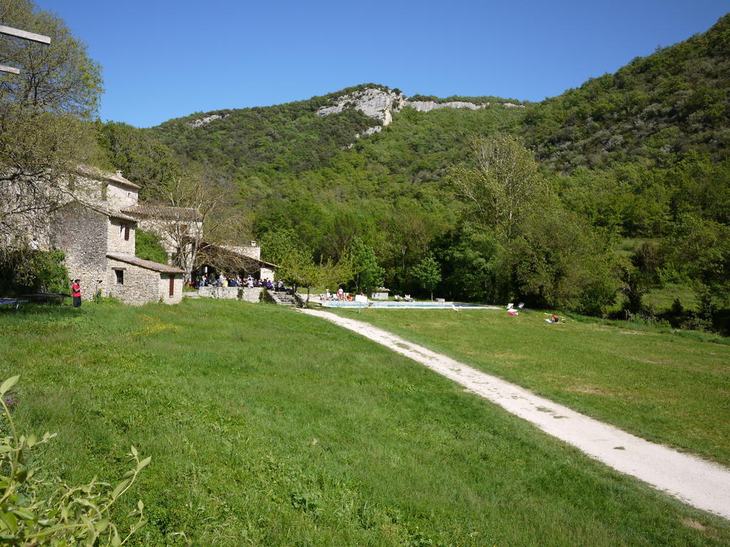 Auberge Des Seguins Buoux Zewnętrze zdjęcie