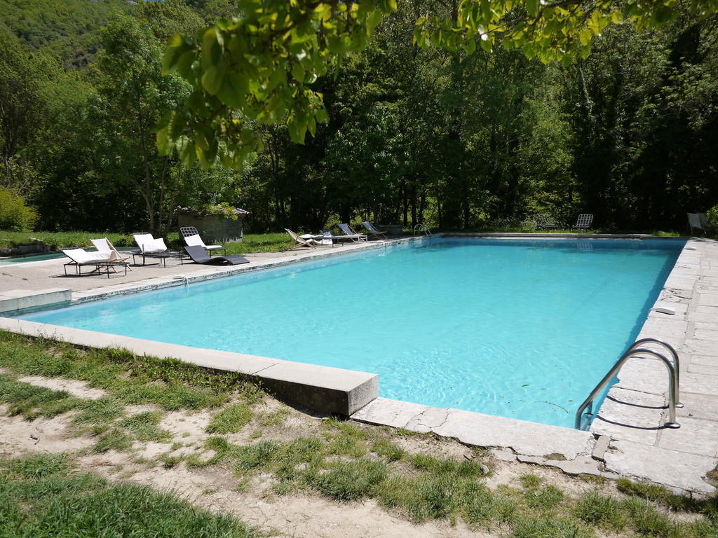 Auberge Des Seguins Buoux Zewnętrze zdjęcie
