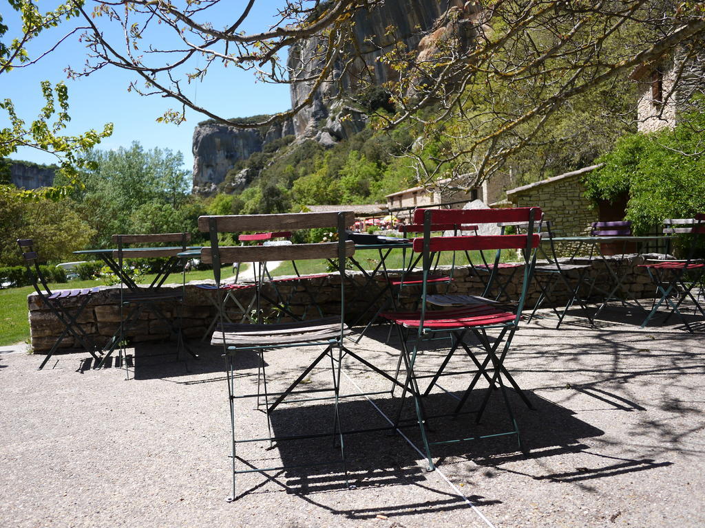 Auberge Des Seguins Buoux Zewnętrze zdjęcie